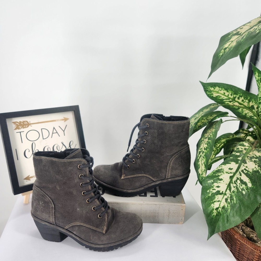 Fly London Woke910FLY Oil Suede Leather Diesel Combat Heel Ankle Booties Size 38